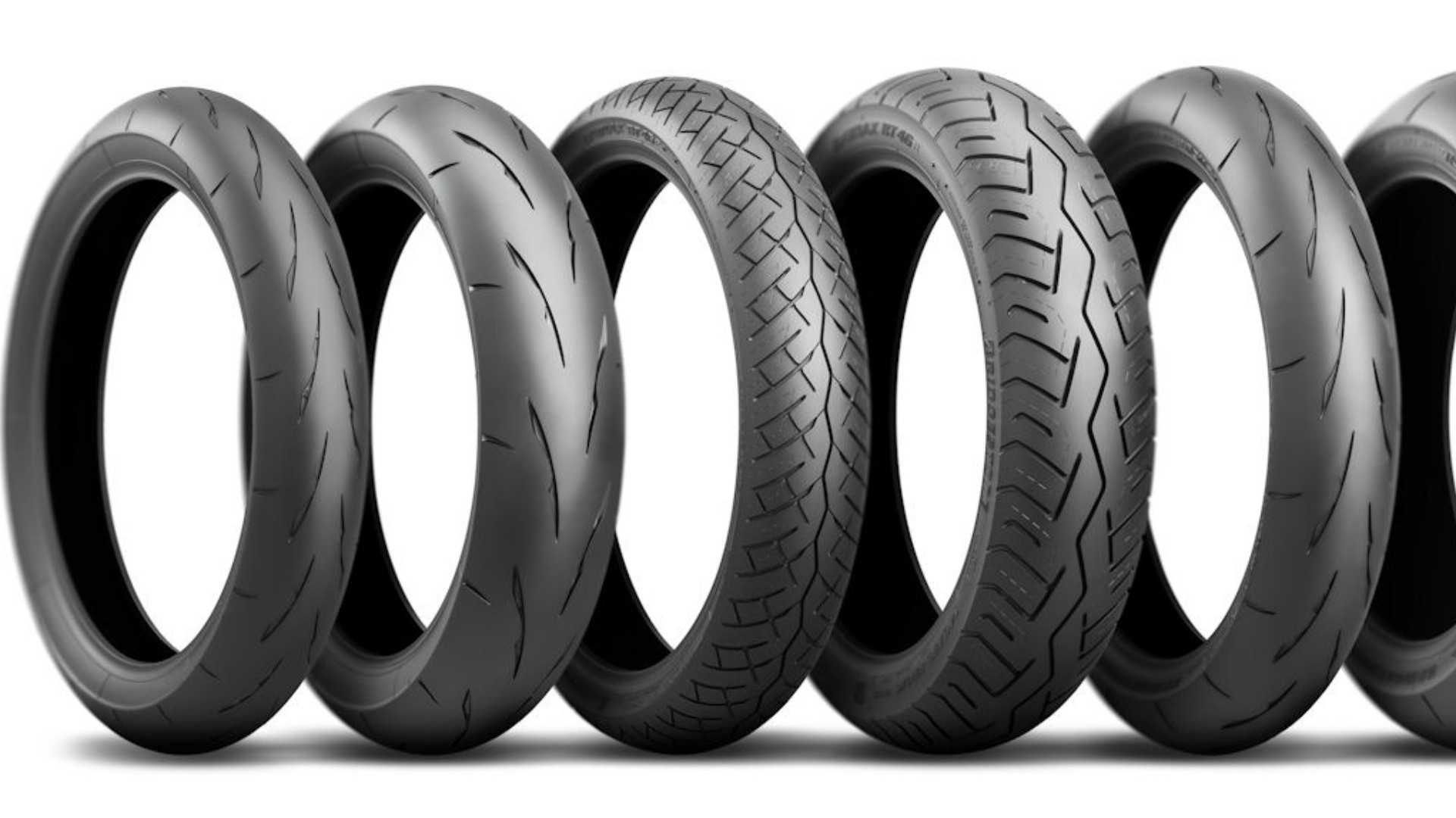  FUN FACT - Kenapa Tayar Mesti Berwarna Hitam Tapi Bukan Merah Atau Biru?